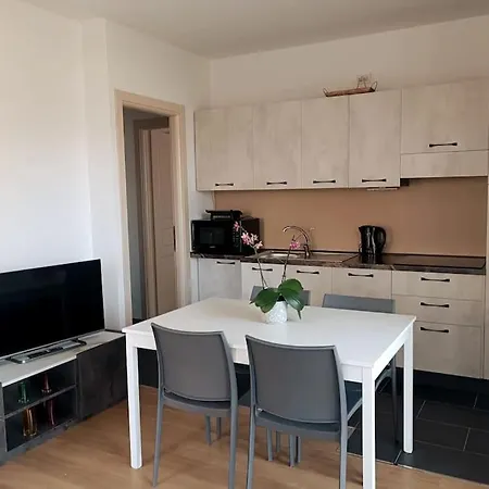 Apartment Solare Con Piscina 4 Sueglio